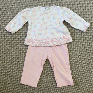 Kissy Kissy Outfit